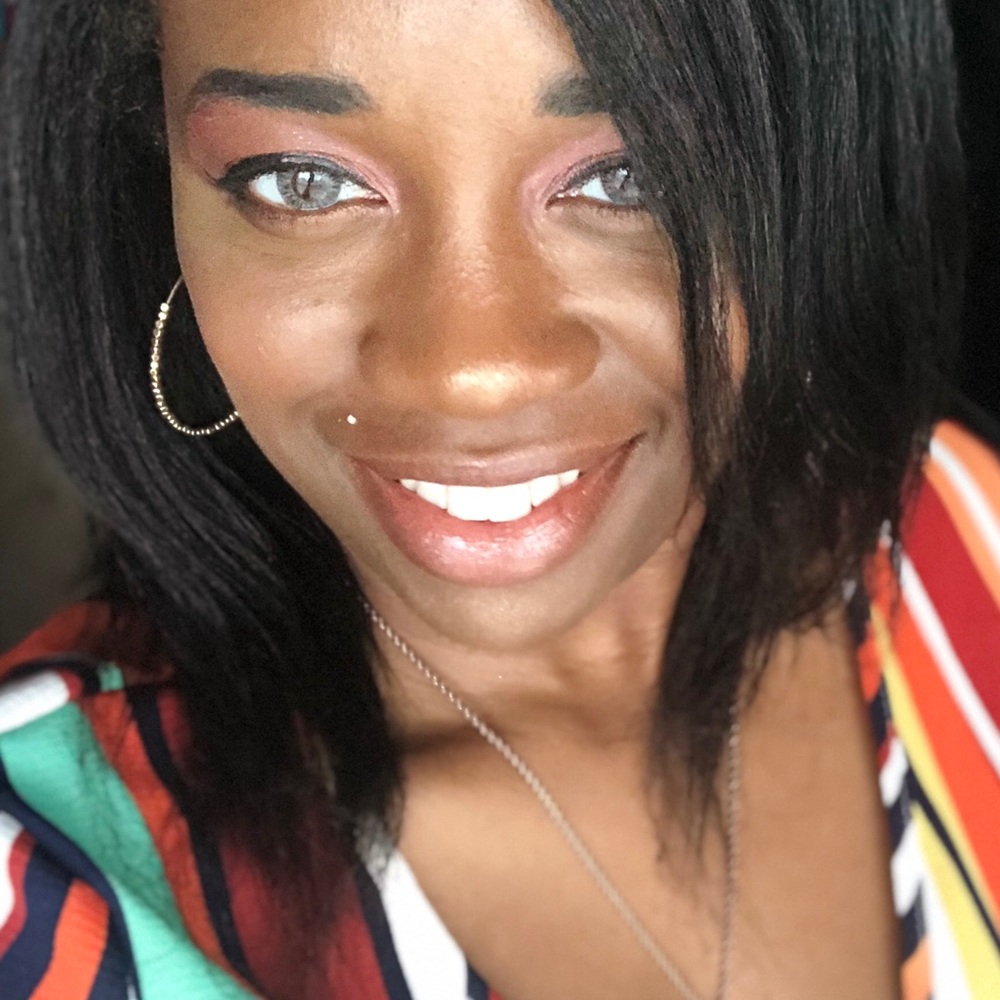 Meet your Posher, Nakia
